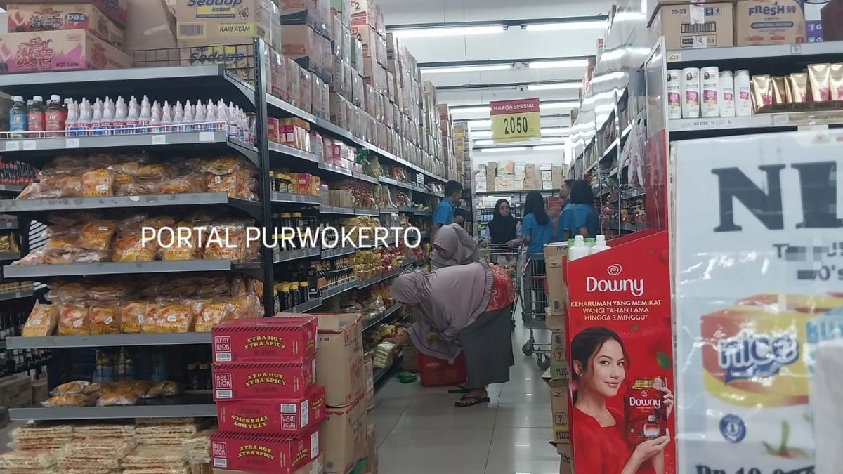 Toko Kelontong Mas Izal: Jantung Belanja Rumah Tangga di Cilacap